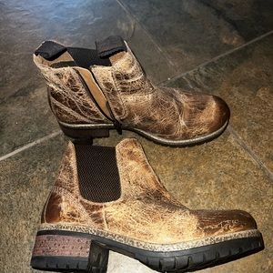 Diba -true Women’s size 8 Chelsea Boots